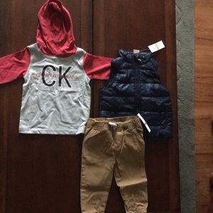 Calvin Klein Boys infant 12M 3 piece set